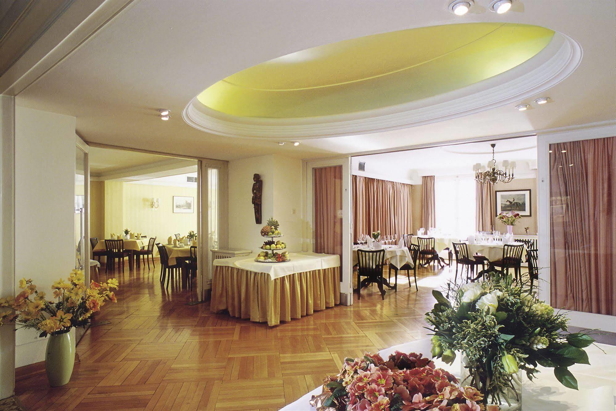 לינץ Vergeiner'S Hotel Traube מראה חיצוני תמונה